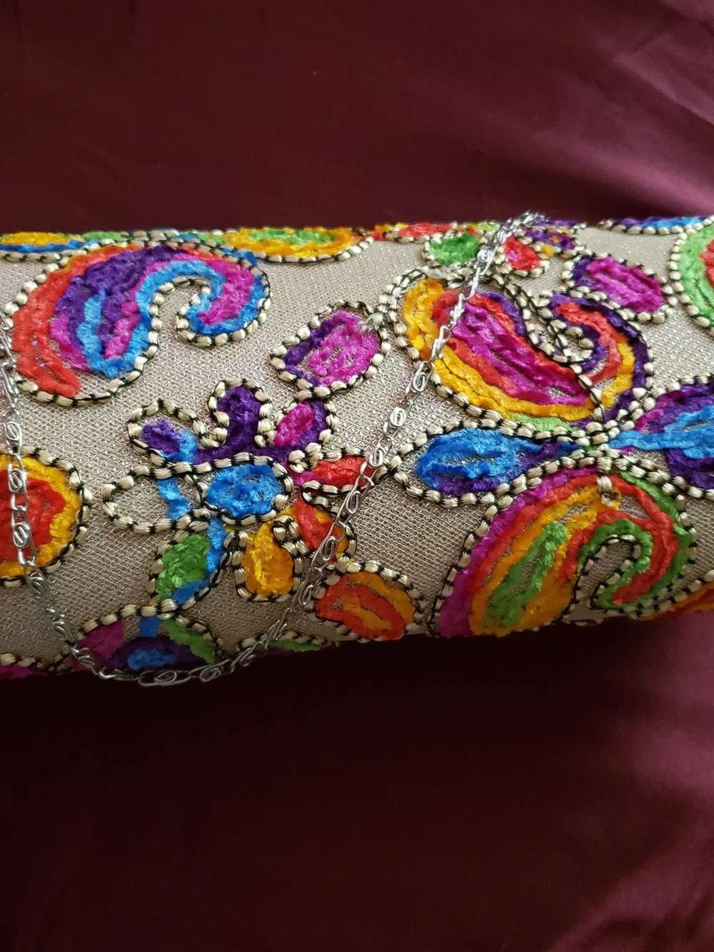 Multicolor Embroidered Paisley Dressy Clutch with Chain Strap, Gorgeous ! NWT - Picture 4 of 8